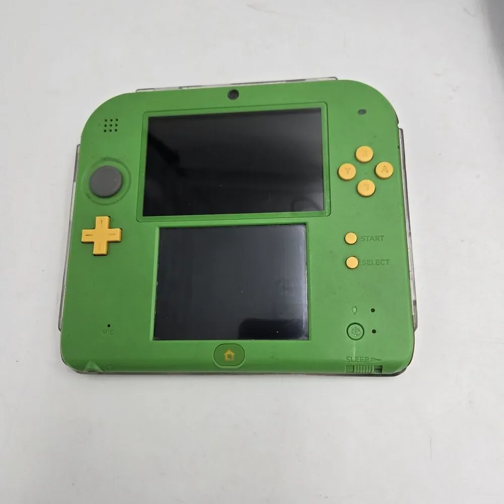 NINTENDO 2DS ZELDA EDITION GREEN PROTECTIVE CASE & TRAVEL CASE Tested No Stylus